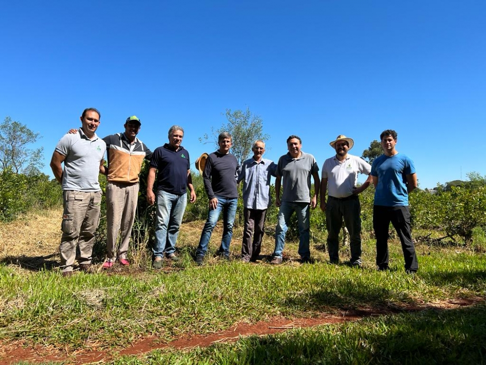 El Servicio de Extensión Yerbatero consolida su presencia en las chacras, junto a los productores