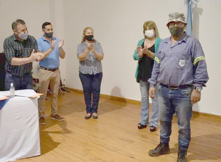 Entregaron títulos de propiedad en comunas del noroeste misionero