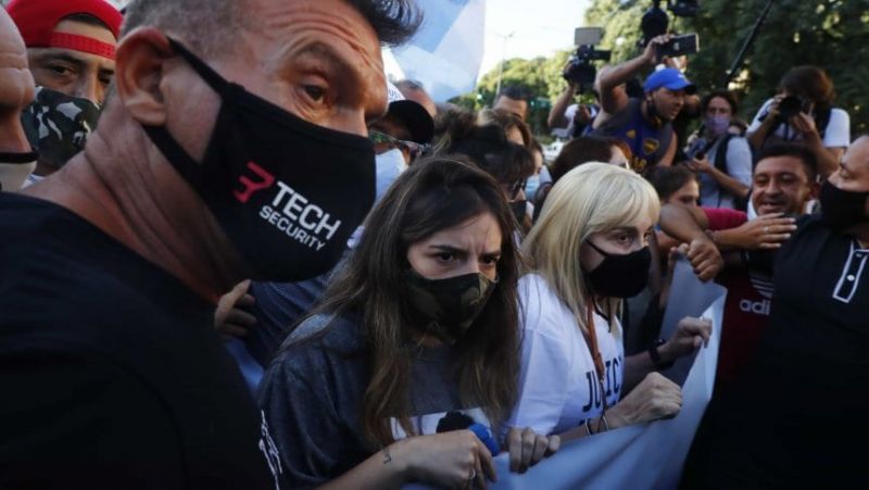 Miles de personas pidieron justicia por la muerte de Maradona - VIDEO