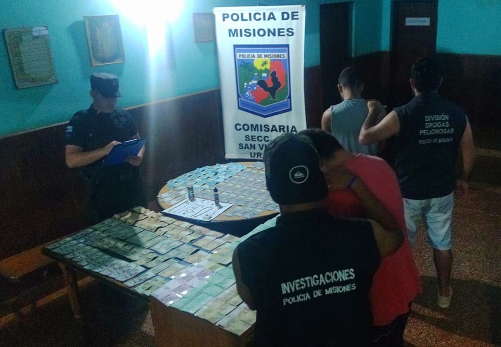 MISIONES – San Vicente: Detuvieron a un electricista y a su ayudante por robo de dólares y joyas