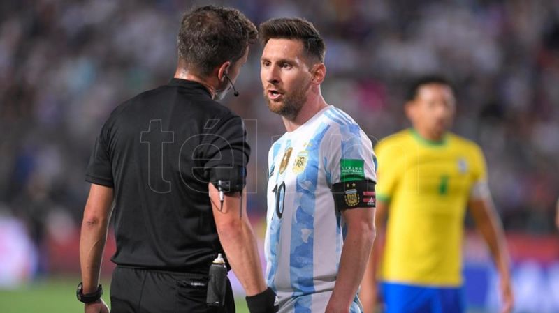 FÚTBOL - La FIFA determinó que el partido suspendido entre Brasil y Argentina debe jugarse