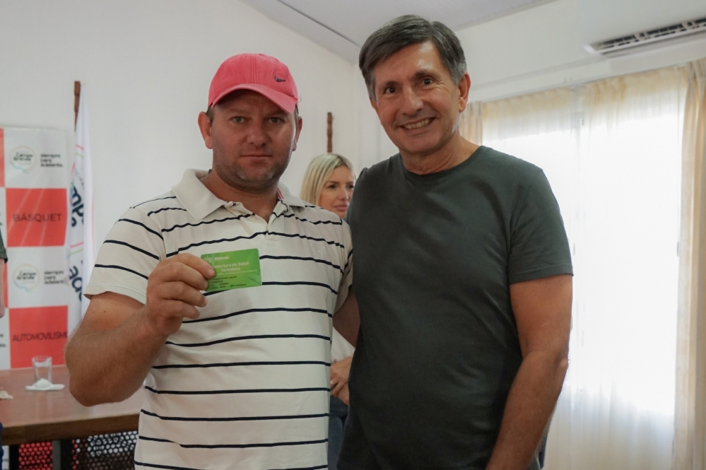 AGRO – Pequeños productores de Campo Grande recibieron sus carnets para la Cobertura de Salud – Congreso Sudamericano de Yerba Mate