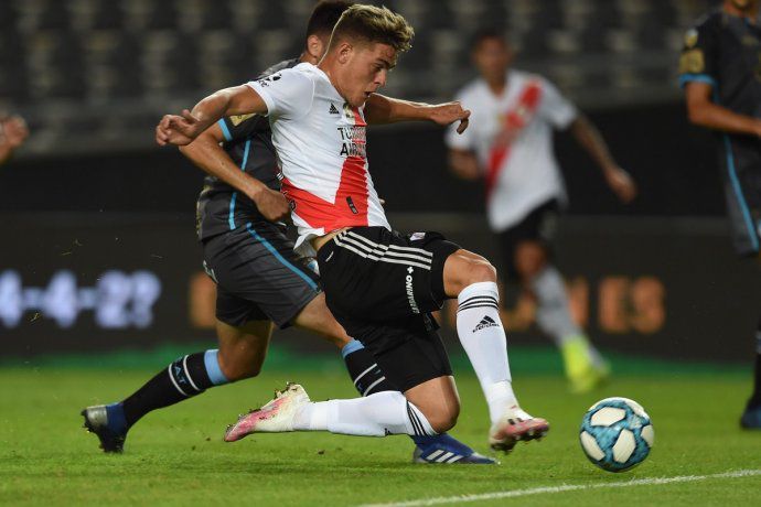 FÚTBOL – Por Copa Argentina: River se impuso a Atllético Tucumán y jugará ante Boca - Talleres eliminó a Vélez y Patronato a Lanús