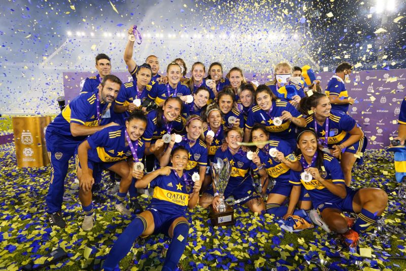 FÚTBOL – Boca fue un vendaval, goleó a River y se quedó con el Primer Torneo Profesional Femenino