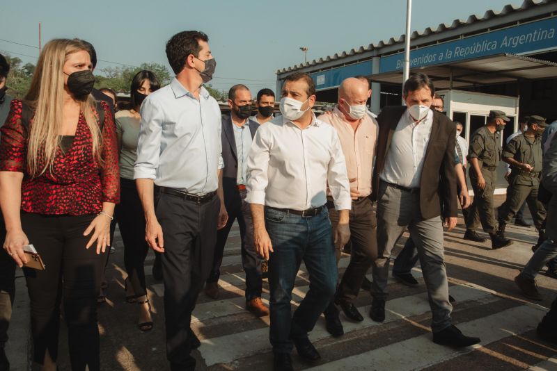 Herrera Ahuad y autoridades de Nación encabezaron el acto de reapertura del Puente Tancredo Neves