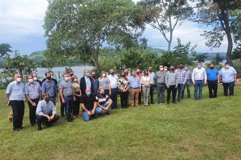 Misiones Vota: Más de 40 intendentes de la CODEIM confirmaron su apoyo a la Renovación