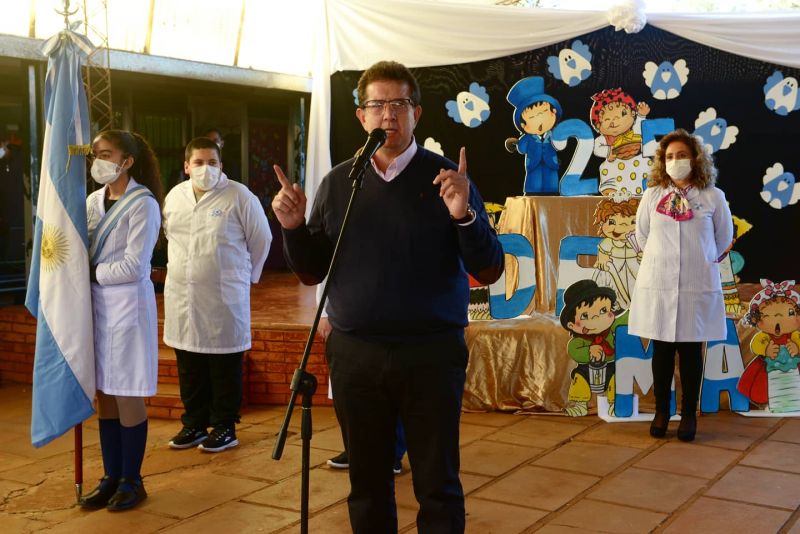 Comunales sanvicentinas: El intendente Rodríguez encabezó el Acto Central escolar por el 25 de Mayo