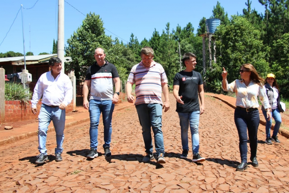 Misiones: 200 familias de Colonia Delicia ya cuentan con energía de calidad en sus hogares