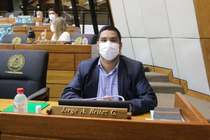PARAGUAY - Insólita propuesta de un diputado que presentó un proyecto para "legalizar un poco el robo"