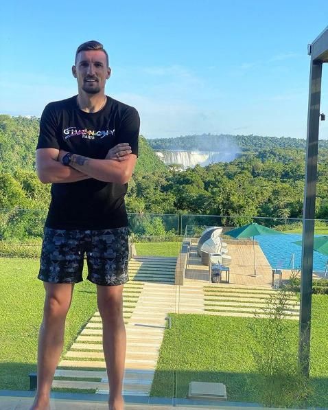 Armani está de vacaciones en la Provincia de Misiones