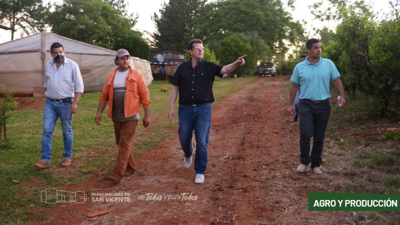 Comunales sanvicentinas: El Intendente Rodríguez visitó a productor de Consorcio hortícola