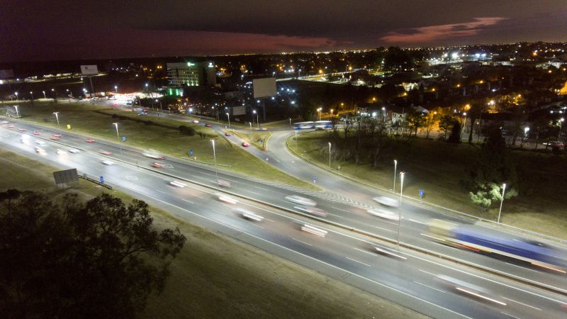 Argentina: “Corredores Viales” iluminará con LED las rutas y autopistas nacionales de 9 provincias