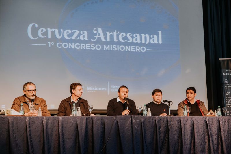Herrera Ahuad acompañó la apertura del “Primer Congreso Misionero de Cerveza Artesanal”