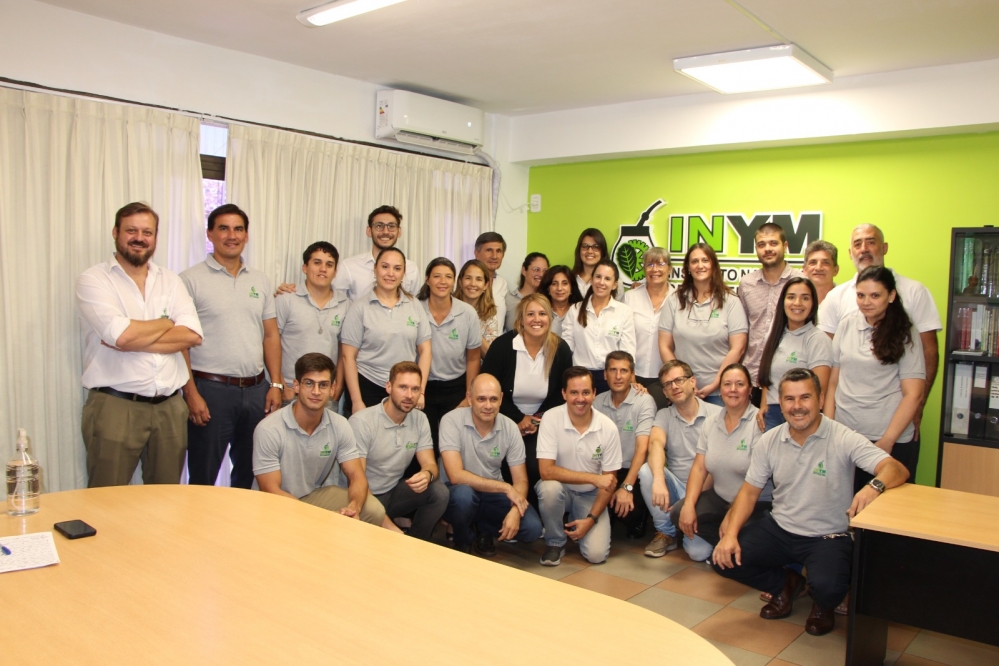 El INYM capacita a su personal para optimizar la atención y los servicios al sector yerbatero