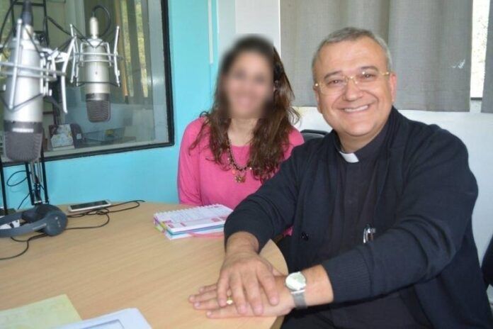 SALTA - Cura echado por abusos tenía contactos en Misiones