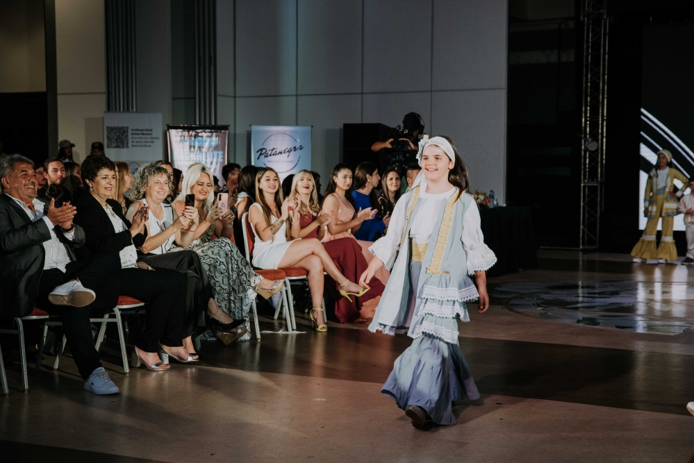 “Cataratas Day”: Herrera Ahuad acompañó la gala final de la Ruta del Diseño Misionero