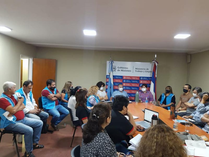 Misiones: Reunión de la Mesa Salarial Docente en el Ministerio de Trabajo