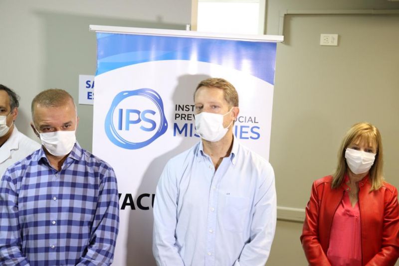 El titular del IPS anunció la incorporación de la prestigiosa médica infectóloga Liliana Arce