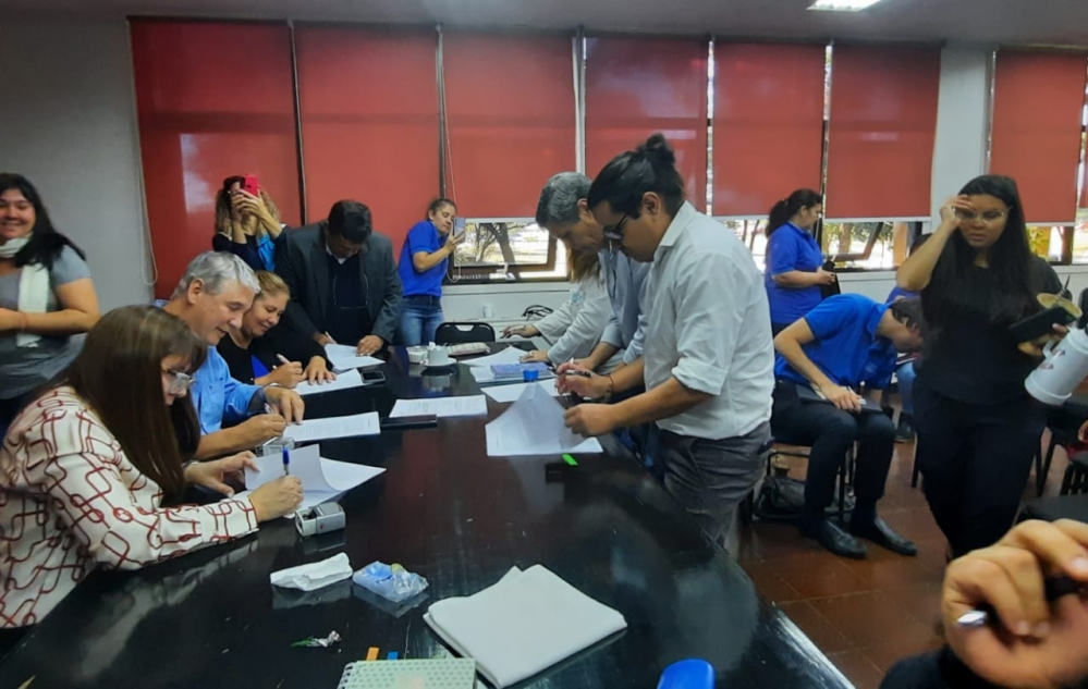 Misiones: La Mesa Paritaria Docente acordó incremento salarial