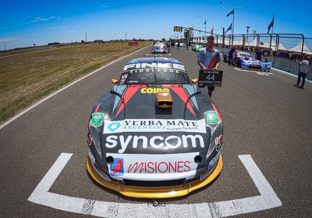 La energía natural de la Yerba Mate Argentina presente en la campaña del nuevo campeón del TC Mouras