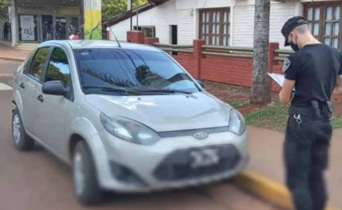 MISIONES - San Vicente: Secuestraron vehículo robado en Buenos Aires que iba a ser transferido