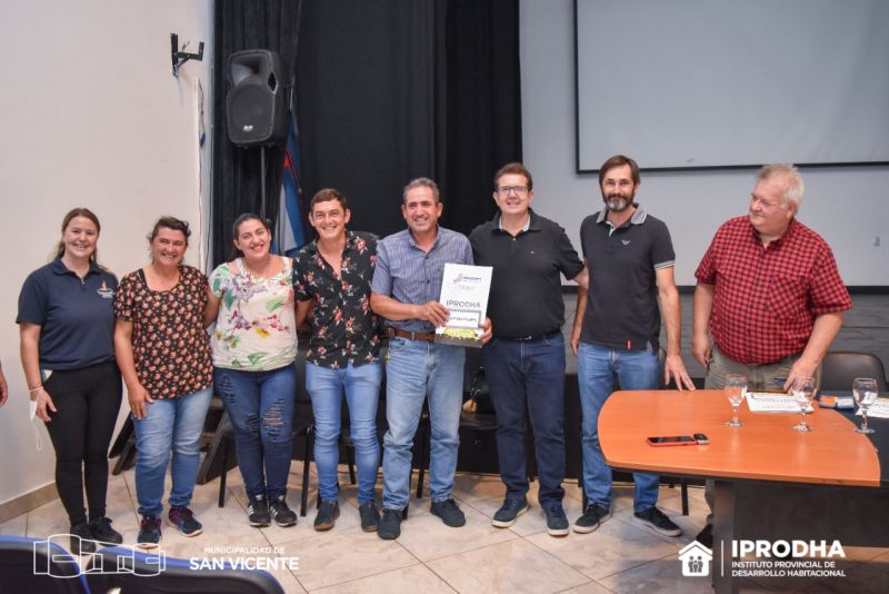 Comunales sanvicentinas: Se firmaron actas de inicio de obra de viviendas rurales que se construyen a través del IProDHa
