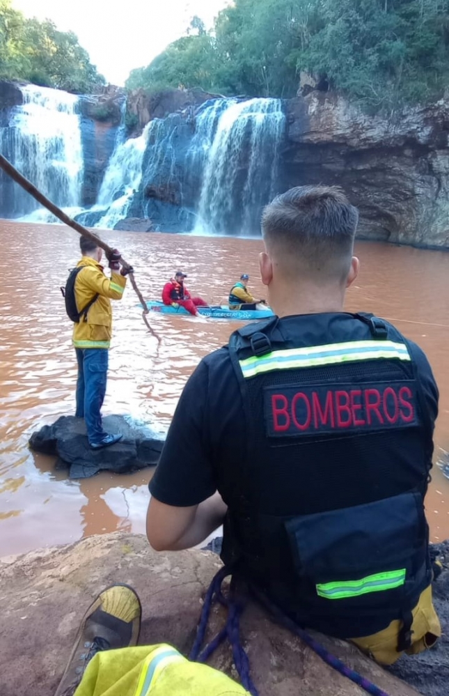 MISIONES – San Vicente: Hallaron el cuerpo del joven turista que falleció ahogado en aguas del Salto Golondrina