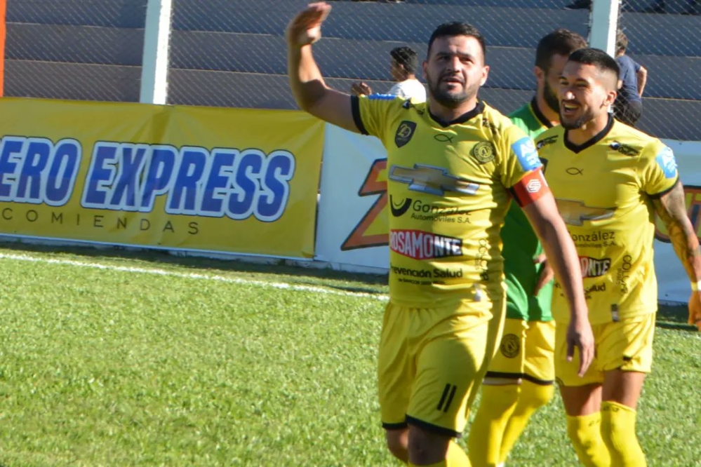 FÚTBOL – Federal A: Amargo empate de Crucero del Norte