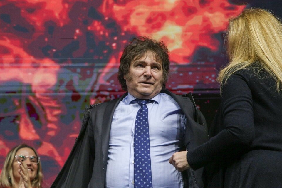 Javier Milei, un agente del caos a quien Massa acusó de estar timbeando el ahorro de la gente