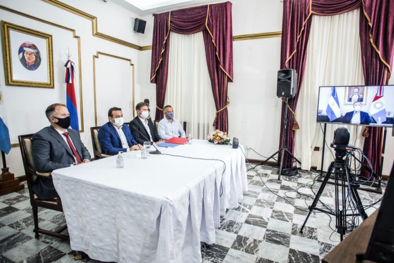 El Presidente Fernández y el Gobernador Herrera Ahuad inauguraron el último tramo pavimentado de RN14