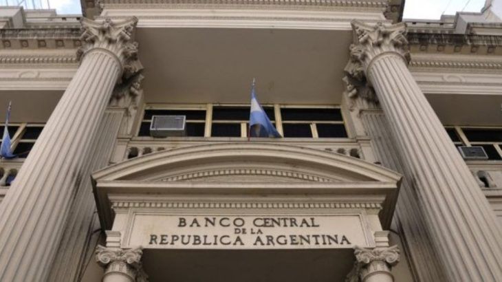 El BCRA dispuso que se amplíe la atención por ventanilla en filiales bancarias