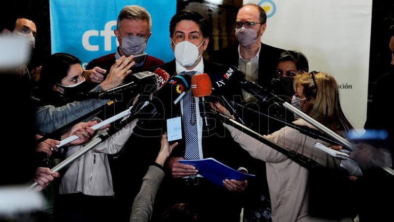 El Consejo Federal aprobó la "presencialidad plena" en las escuelas desde septiembre