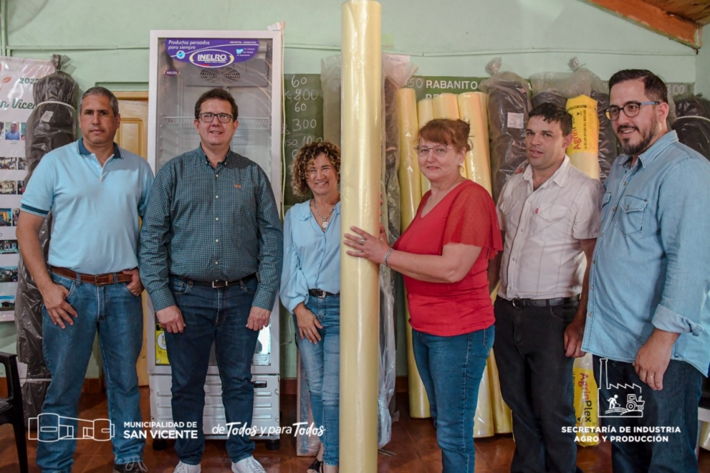 Comunales sanvicentinas: Mercado de Soberanía Alimentaria y entrega de insumos a feriantes locales