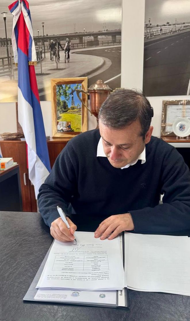 Herrera Ahuad al oficializar su candidatura: “Mi compromiso es defender a Misiones”