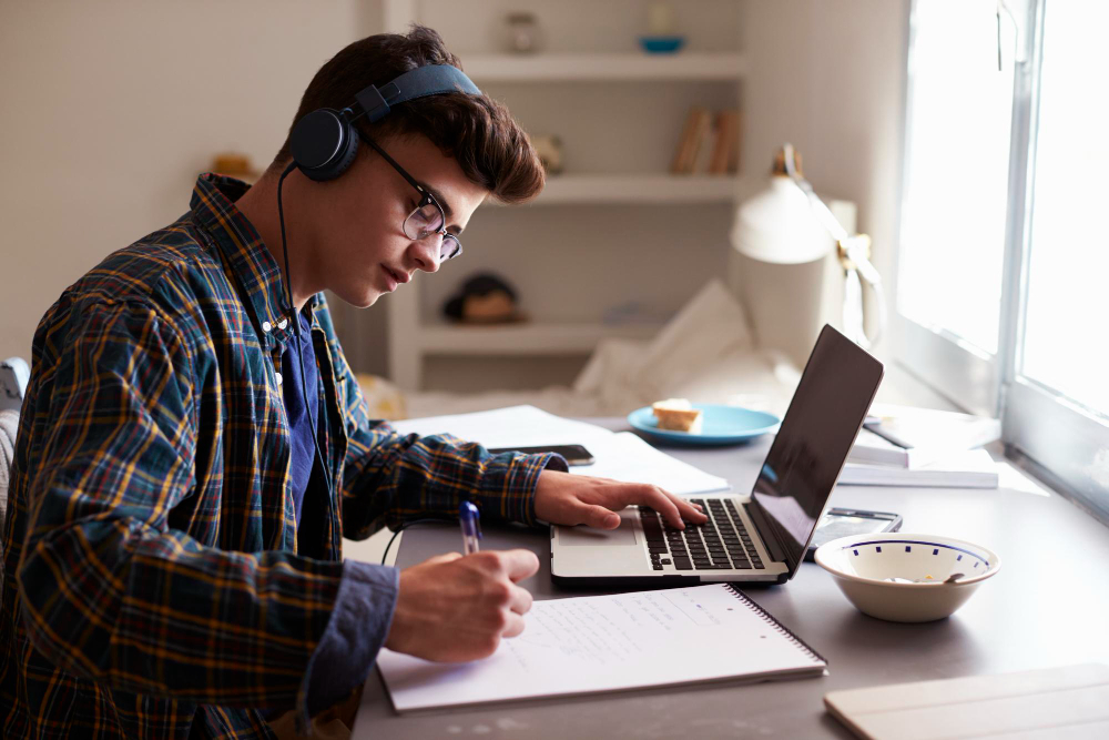 Ciclo de Licenciatura en Gestión de Recursos Tecnológicos: formación integral y 100% online