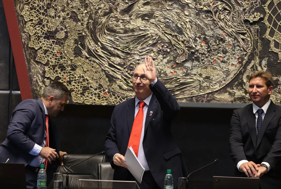 Misiones: Passalacqua abrió las sesiones legislativas 2026 con anuncios claves: obra pública, eliminación de la “aduana paralela” y aumento a pasivos