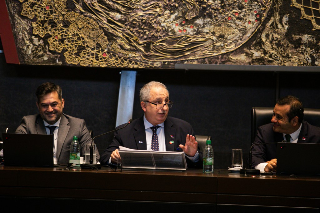 Passalacqua anunció medidas para asegurar el bienestar de la población de Misiones, con apoyo a sectores claves y medidas innovadoras y estratégicas