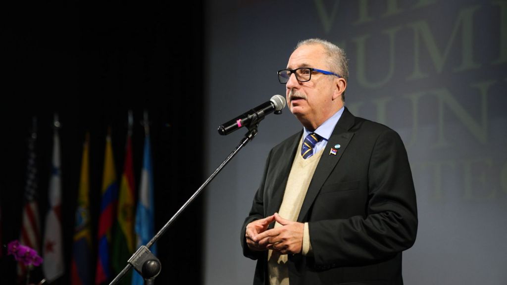 Misiones: “Cuando se gobierna, se gobierna para todos, para quienes piensan como uno y para quienes no”, dijo Passalacqua en la Cumbre Mundial de Gobernabilidad y Democracia