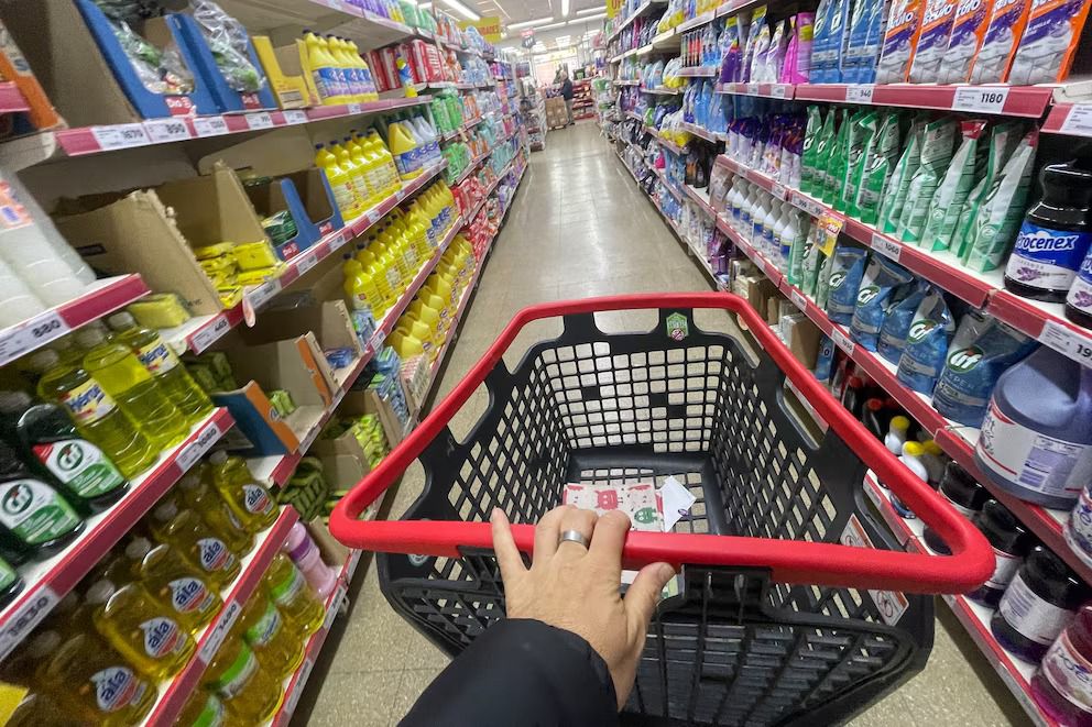 La inflación de marzo fue 3,4% según el INDEC y una familia tipo necesitó 1.430.000 para no ser pobre