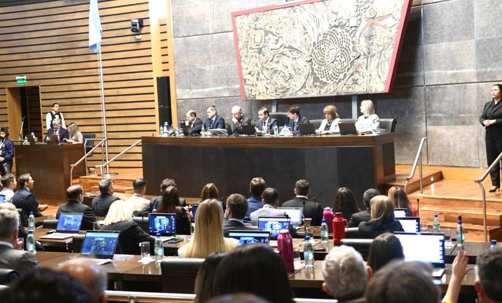Misiones: El gobernador Passalacqua inauguró el 53ª Período Ordinario de Sesiones de la Legislatura provincial
