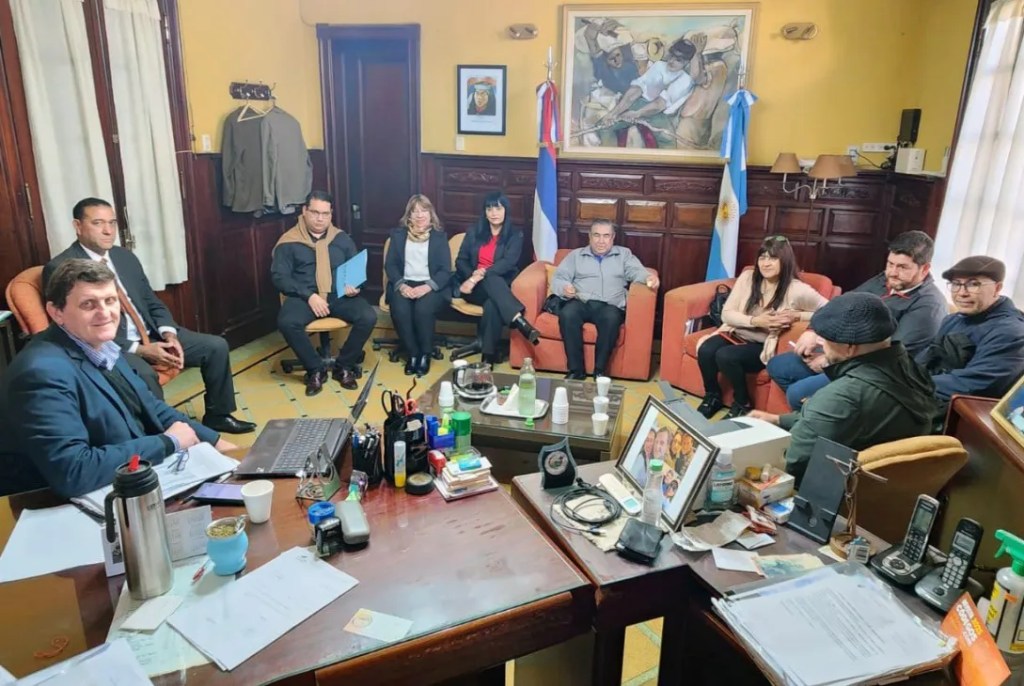 Misiones: El gobierno provincial dialoga con los diferentes sectores para una actualización en las paritarias