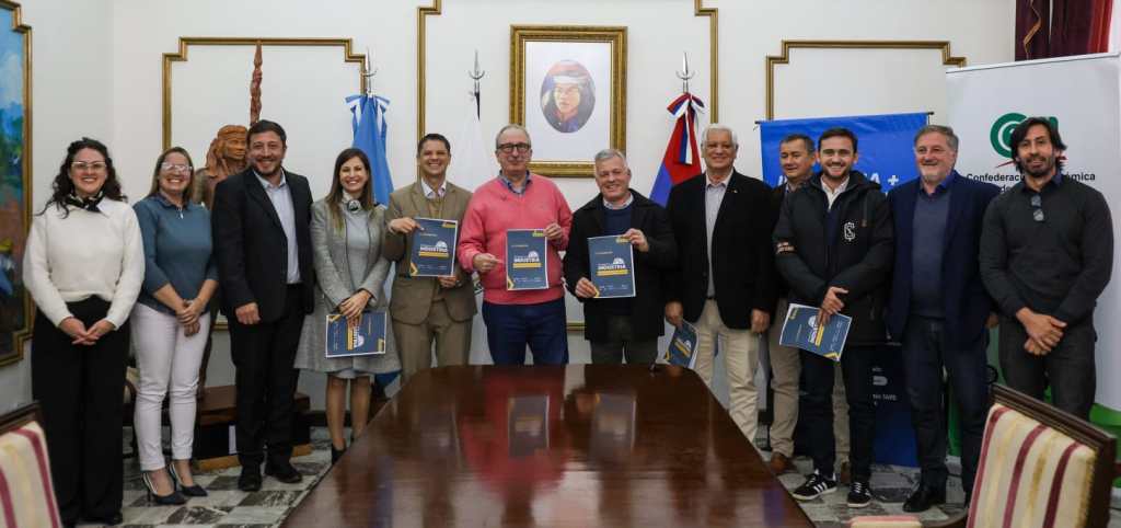 Misiones: Passalacqua presentó la Semana de la Industria: “Las Pymes y los comercios son claves para contener y dar felicidad a la gente”