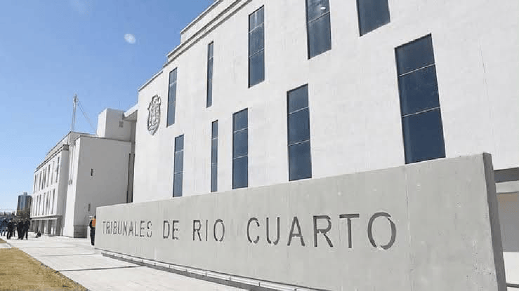 INTENTÓ MATAR A SU PAREJA CON UN BISTURÍ Y AHORA SERÁ JUZGADA EN RIO CUARTO