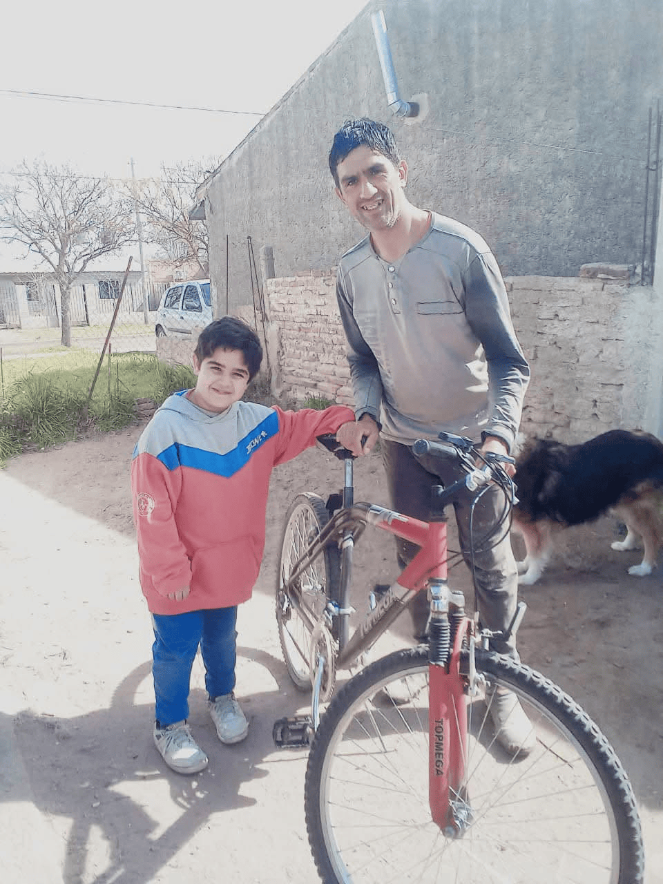 HUINCA: FUE A AVERIGUAR POR UNA BICI EN CUOTAS Y TERMINÓ RECIBIENDO UNA GRAN SORPRESA