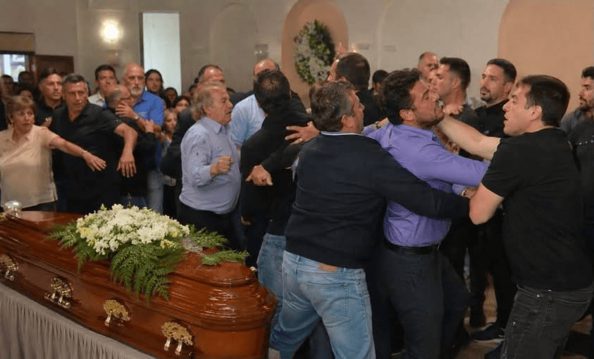 Escándalo en un velatorio en Eduardo Castex