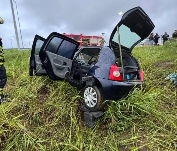 DESPISTE EN AUTOVÍA A HOLMBERG: TRES PERSONAS ASISTIDAS