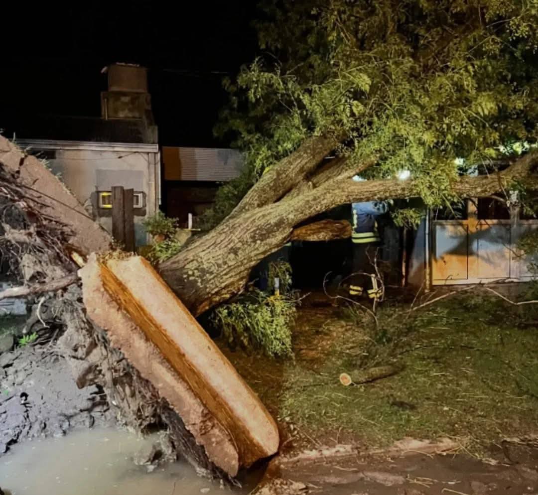 Realicó: Noche de tormenta y múltiples salidas de emergencia