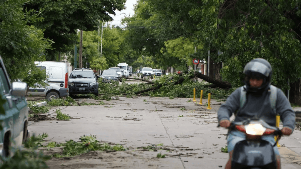 Una fuerte tormenta azotó la ciudad de Río Cuarto
