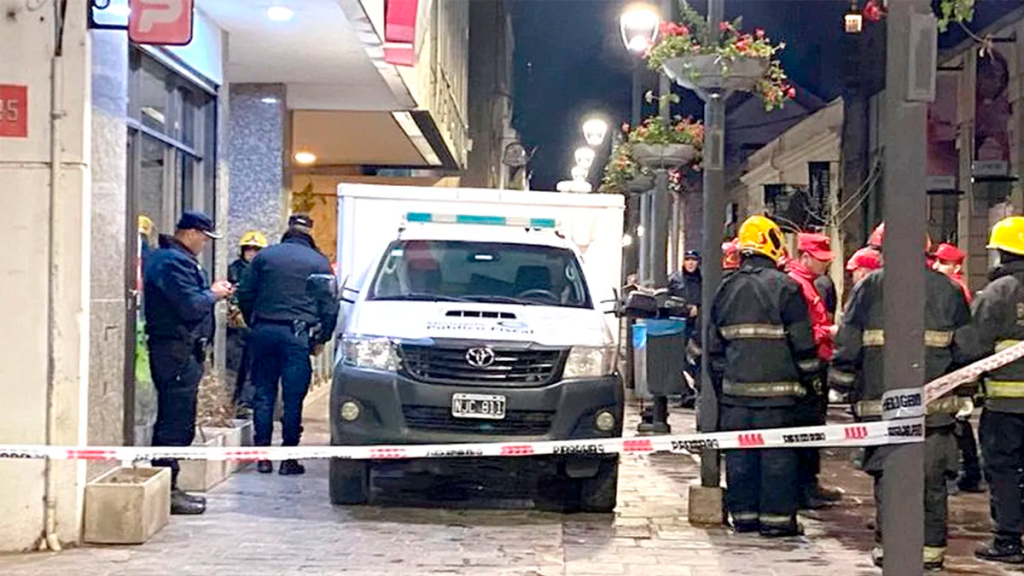 Conmoción en Serrano por la muerte de dos jóvenes en un incendio en Córdoba