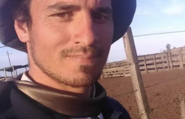 Murió “El Paisa”, un querido tiktoker del campo: qué le pasó El influencer estaba de vacaciones en Córdoba y sufrió un grave accidente